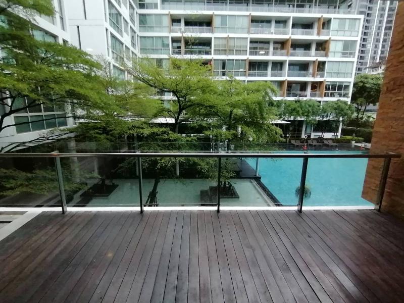 picture A030604 Ficus Lane - 1/8