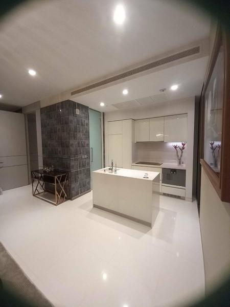 รูป A033103 Vittorio - รูปที่ 4/8