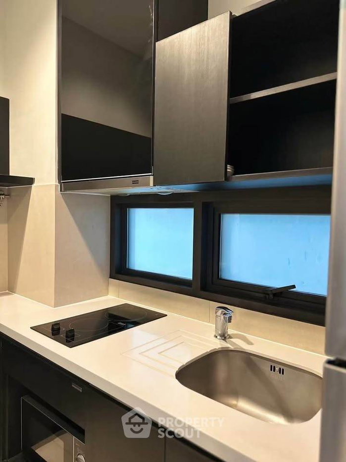 picture 2-BR 51 Sqm Condo At Rhythm Sukhumvit 44/1, 70m To BTS Phra Khanong (ID 2830754) - 6/15