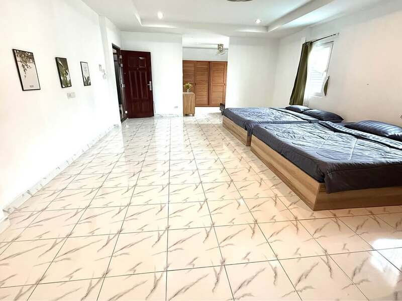 รูป Corner Plot Pool Villa for Sale Mabprachan East Pattaya - รูปที่ 9/12