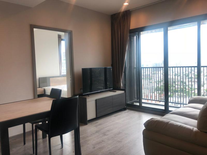 picture A033135 Whizdom Avenue Ratchada - Ladprao - 2/5
