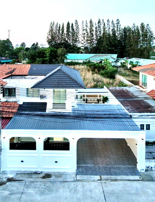Twin houses for sale Chonburi : Hot Deal❗️ Twin House For Sale 