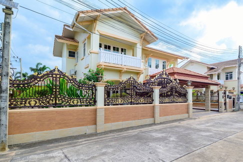 Large 3 Bedroom House for Rent in Jomtien