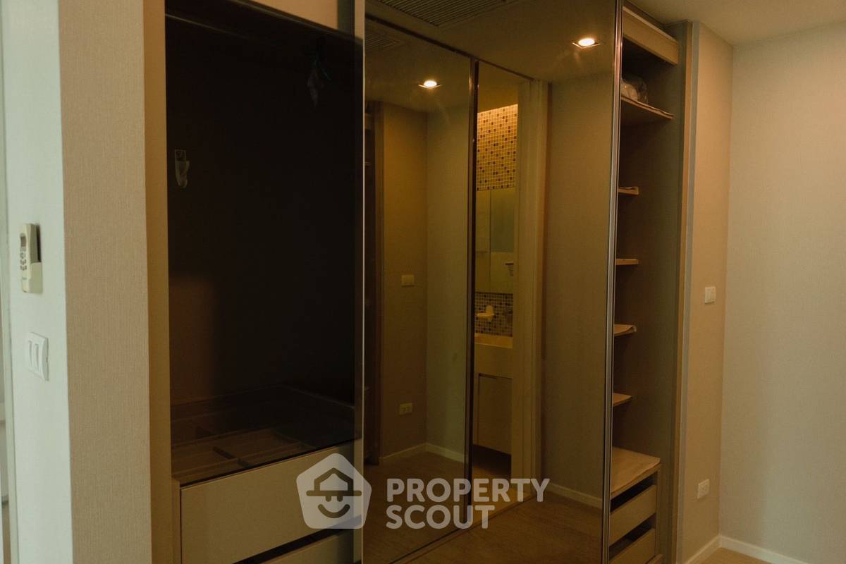 รูป คอนโด 1-ห้องนอน ที่ เดอะ รูม สุขุมวิท 21 ใกล้ MRT สุขุมวิท (ID 2830032) - รูปที่ 5/8