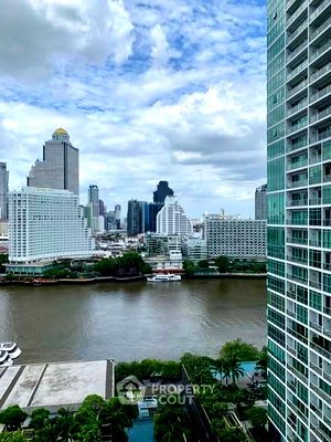 Condos for sale : 2-BR Condo at The River Condominium near BTS Saphan Taksin (ID 2768433)