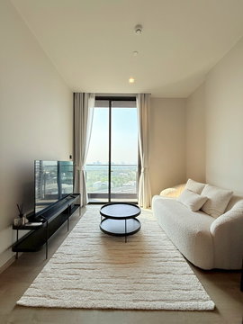 FOR RENT The Crest Park Residence