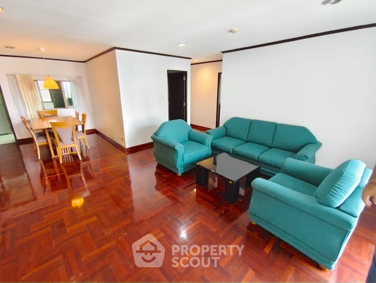 picture 3-BR Condo at Richmond Palace Condominium near BTS Phrom Phong (ID 2830058) - 5/12