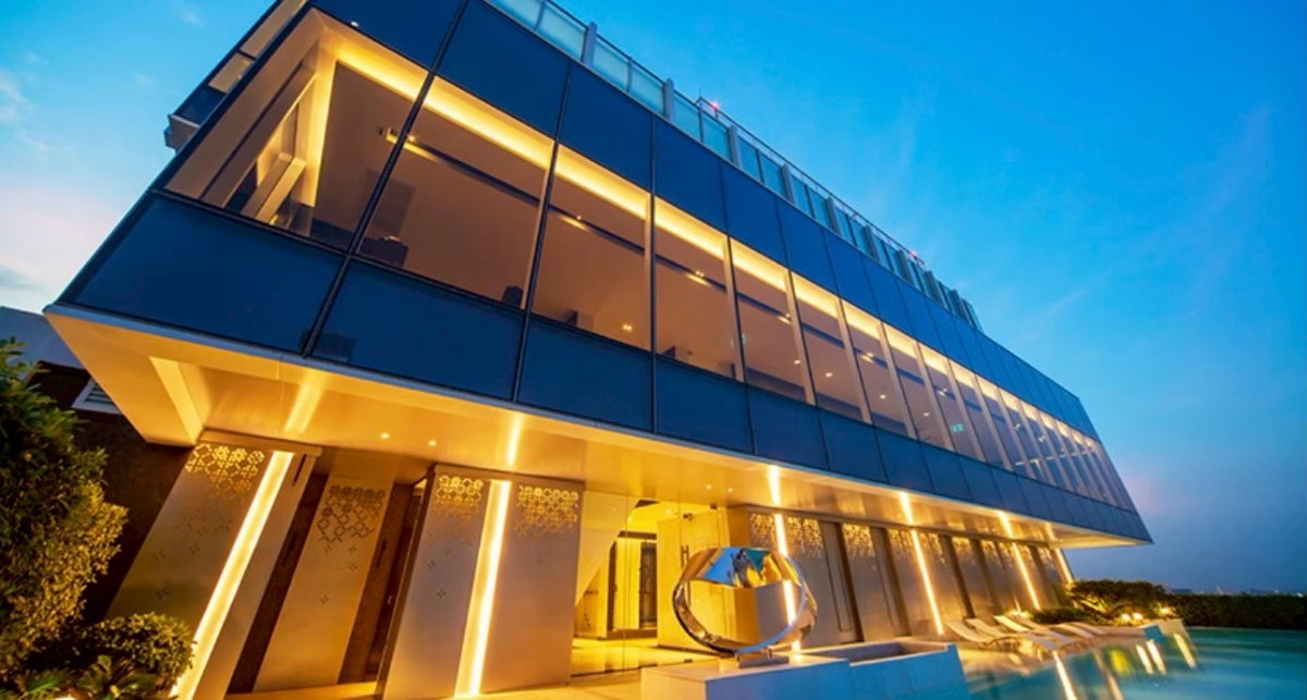 รูป ✨ อยู่สบายอย่างมีสไตล์ กับบรรยากาศอบอุ่นของ The Room Sathorn–TanonPun - รูปที่ 2/9