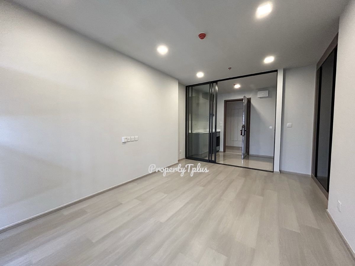 picture Special-priced unit at Life Phahon–Ladprao. Nice designed studio with smart, functional layout. - 9/11