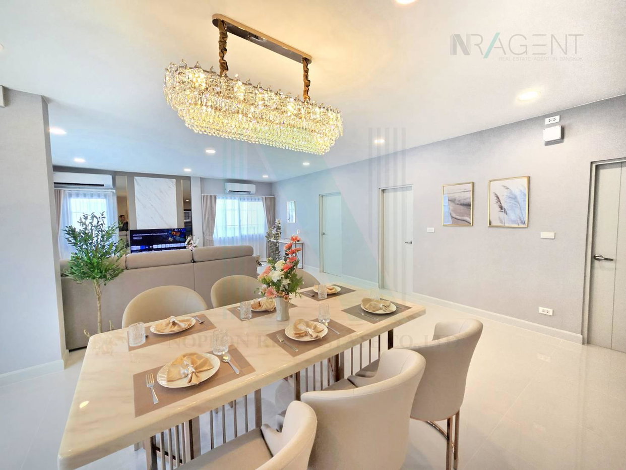 รูป ให้เช่าบ้านเดี่ยว 2 ชั้น เซนโทร บางนา 2 4 ห้องนอน 5 ห้องน้ำ - รูปที่ 2/8