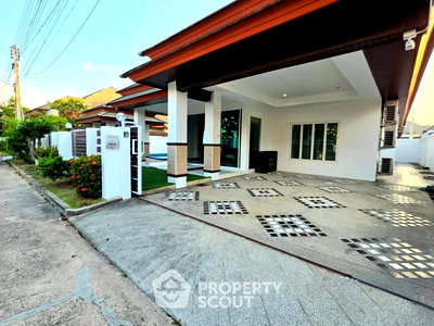 Houses for rent Chonburi : 3-BR House at Baan Piam Mongkhon 3 close to Huai Yai (ID 2830809)
