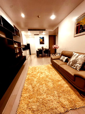 Condos for rent : 🛋️💗Noble Ploenchit💗There is a private elevator.🛋️ 2 bedrooms, 100 sq.m. , fully furnished and ready to move in🔥🔥 LINE ID: @471ovhib 📲