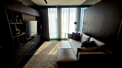Condos for rent : For Rent | 2 bed 2 bath near BTS Ploenchit