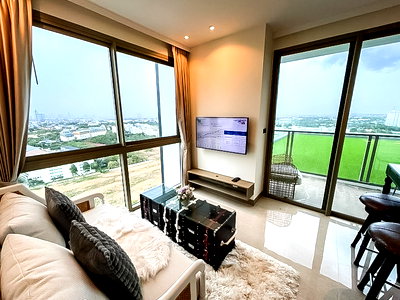 Condos for sale : The Riviera Ocean Drive for Sale Jomtien Pattaya Sea View