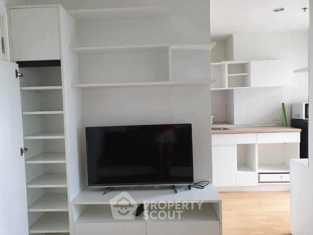 รูป คอนโด 1-ห้องนอน ที่ ลุมพินี เพลส ศรีนครินทร์-หัวหมาก ใกล้ ARL หัวหมาก (ID 302779) - รูปที่ 13/14
