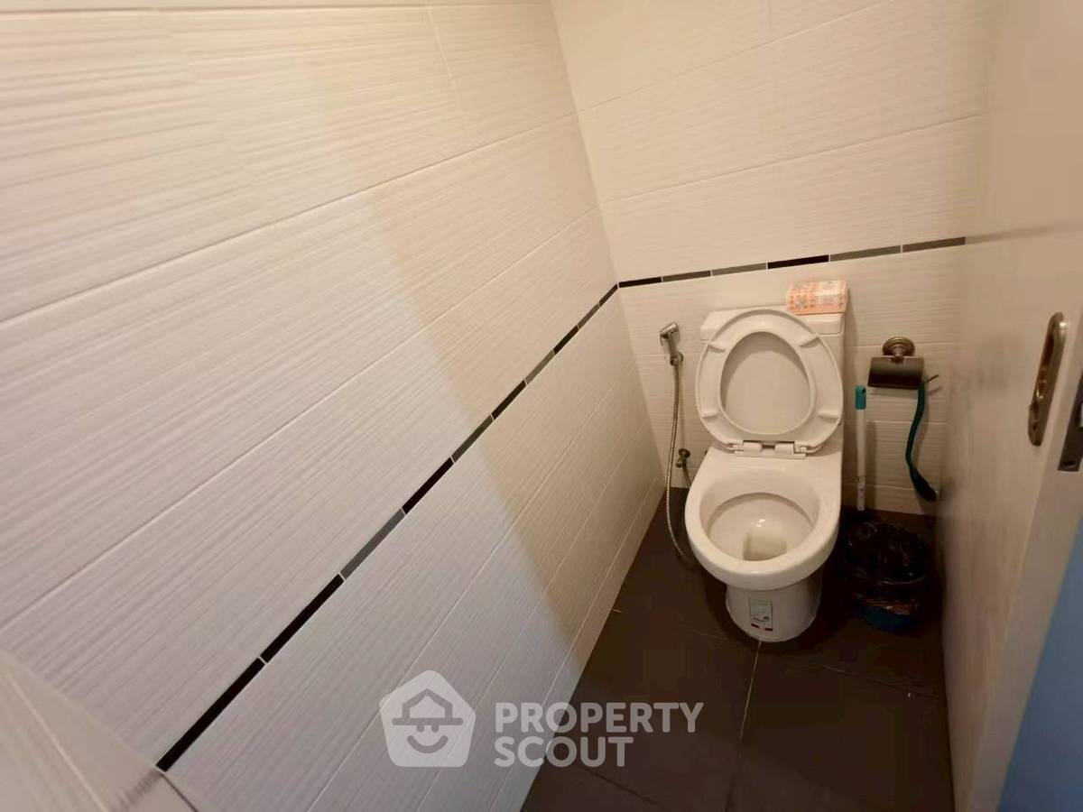 รูป คอนโด 2-ห้องนอน ที่ ซี สราญ คอนโดมิเนียม ใกล้ บางเสร่ (ID 2831369) - รูปที่ 12/17