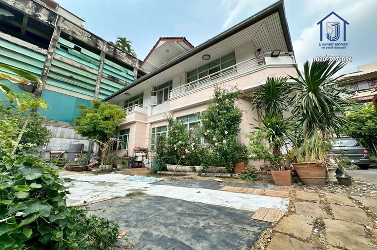 ขายบ้านเดี่ยว 2 ชั้น 89 ตร.ว. หลังริม ซอยลาดพร้าว 87 แยก 10 ใกล้ทางด่วนฉลองรัช,รถไฟฟ้าสายสีเหลือง