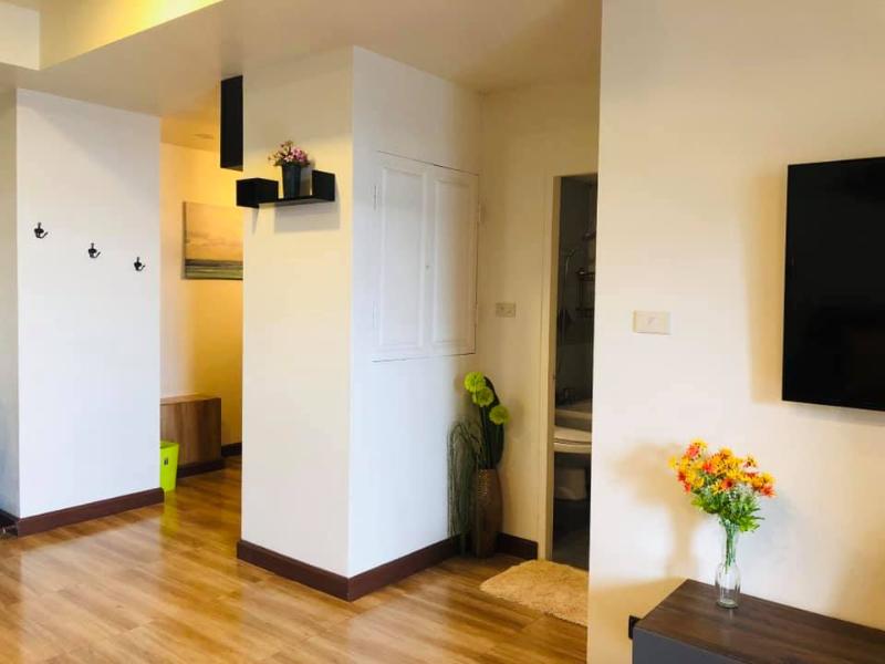 picture A031357 Monterey Place - 1/8