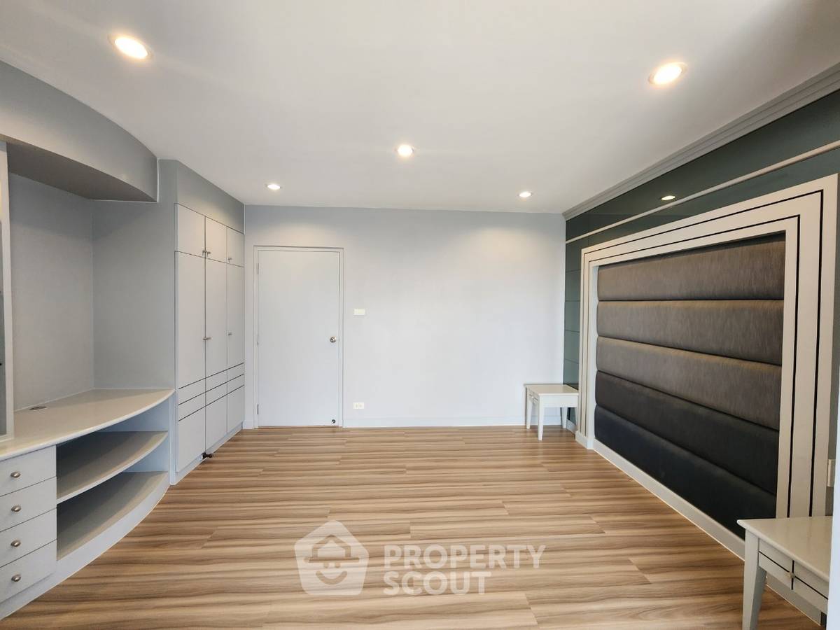 รูป คอนโด 4-ห้องนอน ที่ สายชล แมนชั่น ใกล้ BTS สะพานตากสิน (ID 2831058) - รูปที่ 10/14