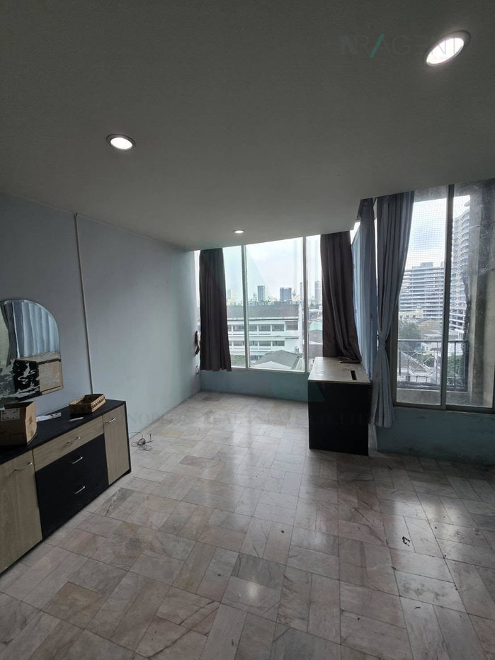 รูป ขายคอนโด ลาเมซอง พหลโยธิน 24 อาคาร 1 ชั้น 8 สตูดิโอ ขนาด 33 ตรม ใกล้ โรงพยาบาลวิภาวดี - รูปที่ 2/8