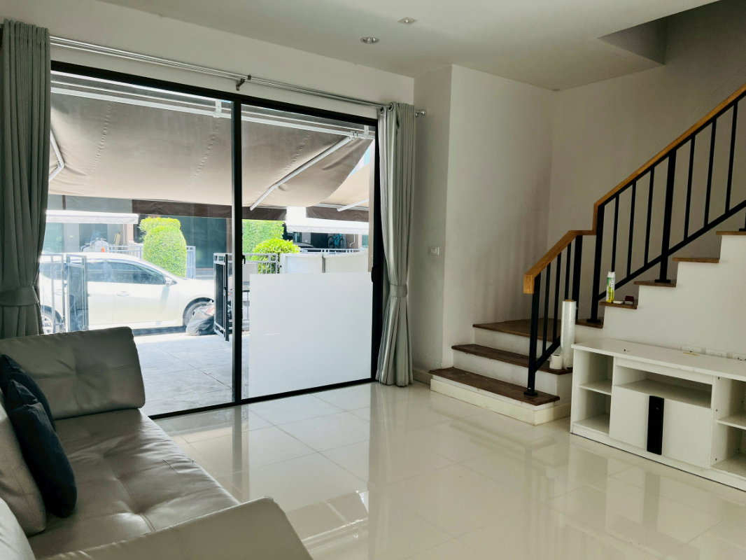 picture RENT Muang Klang Village, Wacharaphon - 22/99