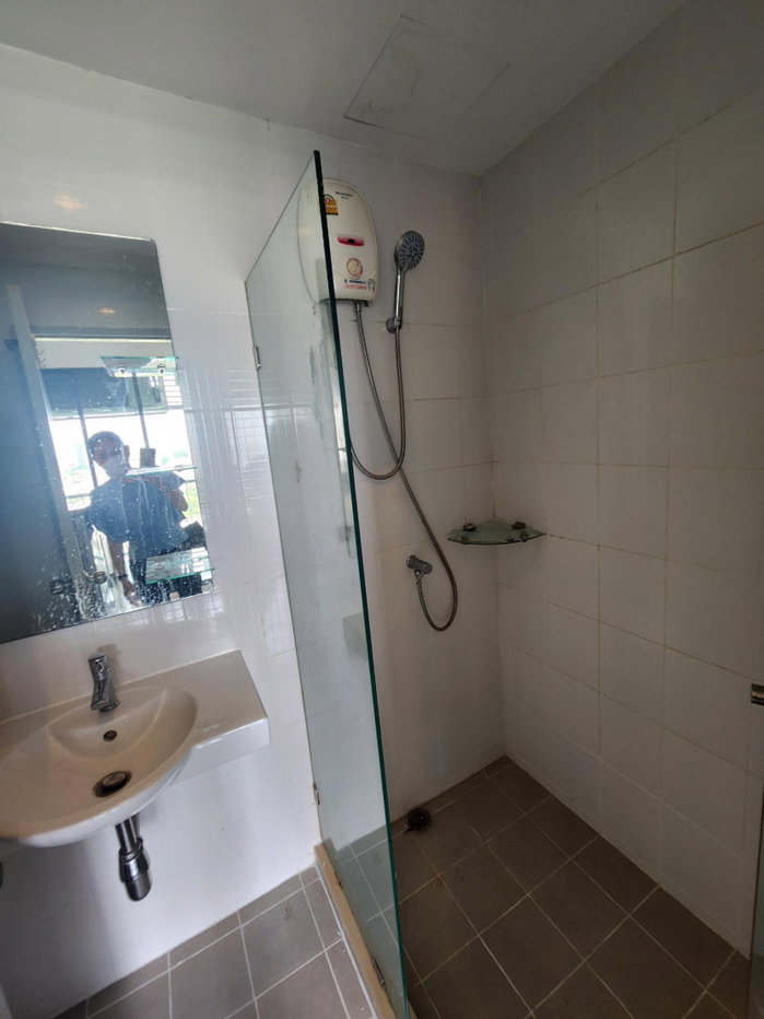 picture  Ideo sathorn thapra  9000 bath - 8/11