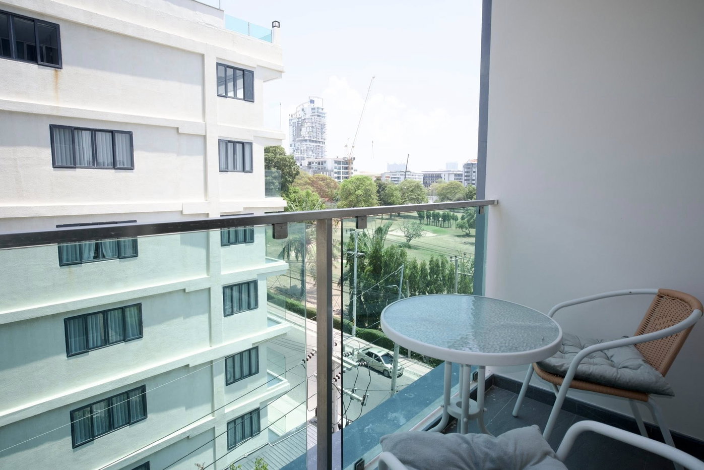 รูป One Tower Condo for Sale Pratumnak Corner Unit Golf View - รูปที่ 8/8
