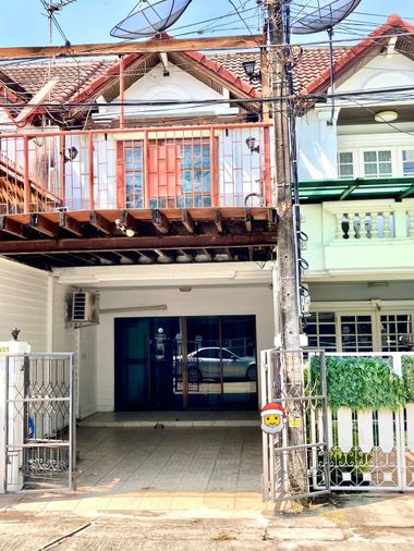 ✨ บ้านสวยพร้อมอยู่ ซอยบางนา-ตราด 56 (เนชั่น) เข้าซอยเพียง 400 เมตร จากถนนใหญ่ เดินทางสะดวกมาก 2 ห้องนอน 2 ห้องน้ำ ใกล้เซ็นทรัลบางนา ✨