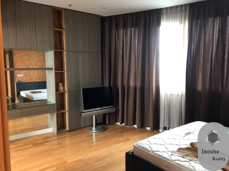picture A031318 Millennium Residence - 4/8