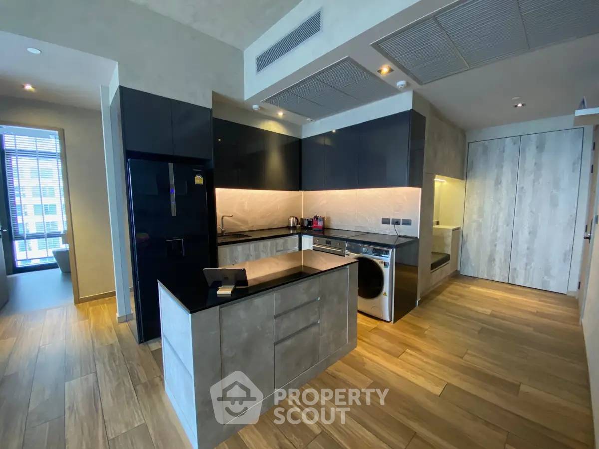 รูป คอนโด 2-ห้องนอน ที่ เดอะ ลอฟท์ อโศก ใกล้ MRT เพชรบุรี (ID 2828429) - รูปที่ 8/16