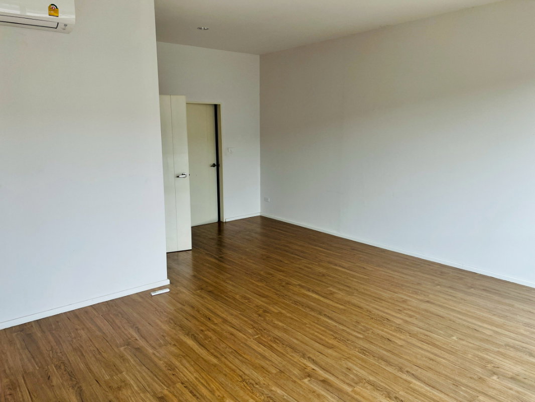 picture RENT Muang Klang Village, Wacharaphon - 92/99