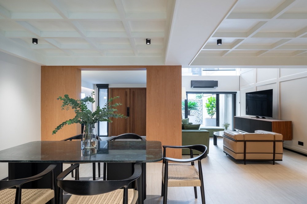 รูป ขาย -เช่าระยะยาว - ระยะสั้น ! ทาวน์เฮ้าส์ ! Code C20250600019..Townhouse in Phromphong, 3 ห้องนอน, 4 ห้องน้ำ, 4 ชั้น, แต่งครบ,  ราคาพิเศษ!!📣 - รูปที่ 41/57