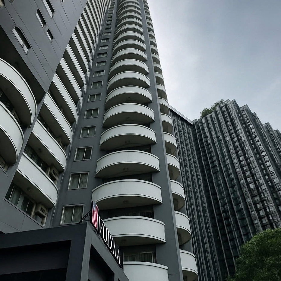 picture Pet Friendly Condo at Witthayu conplex 3bed 2bath 120 sqm - 1/17