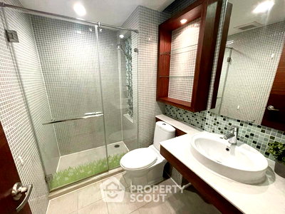 เช่าคอนโด BTS พระโขนง : คอนโด 2-ห้องนอน ที่ อเวนิว 61 คอนโดมิเนียม ใกล้ BTS ทองหล่อ (ID 2829943)