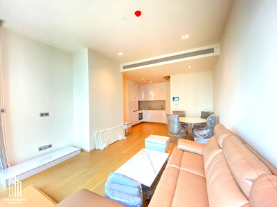 Condos for rent : For rent: The Strand Thonglor, the ultimate in perfect living, the first super luxury condo in Thonglor. @95,000 Baht.