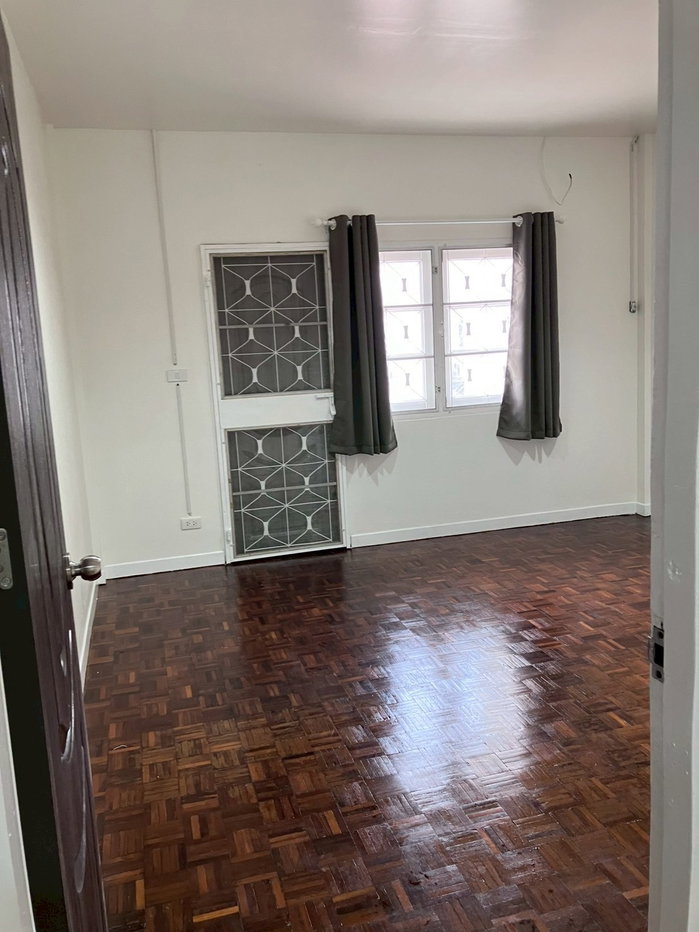 รูป 🏠 ให้เช่าทาวน์โฮม 2 ชั้น หมู่บ้านไพฑูรย์ 2 ปทุมธานี มี 2ห้องนอน 2 ห้องน้ำ  จอดรถ 2 คัน #เลี้ยงสัตว์ได้ 💵 ค่าเช่า 7,000 บาท / เดือน - รูปที่ 3/12