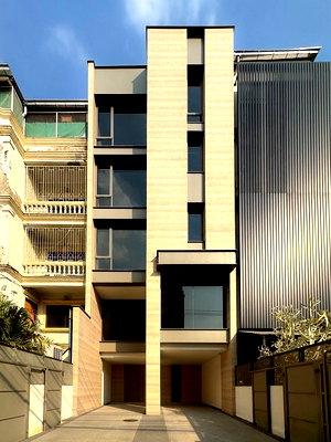 Townhouses for rent Big C Extra Rama 4 : Renting Luxury Townhome phrakanong ekkamai 5bed