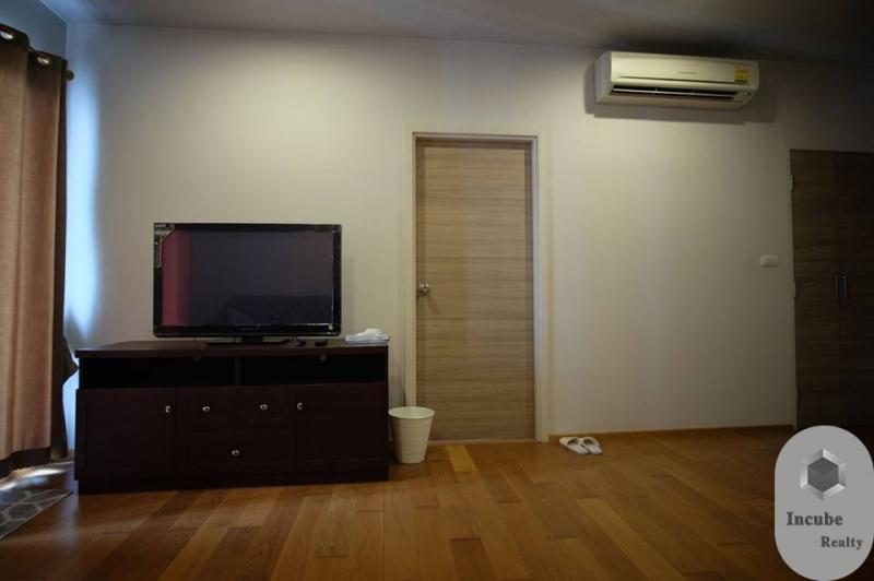 picture A030693 Hive Taksin - 3/6