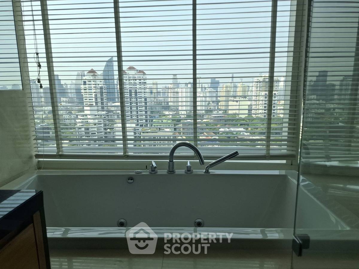 รูป คอนโด 3 ห้องนอน 140 ตร.ม. ชั้น 21 ที่ Eight Thonglor Residence ใกล้ BTS ทองหล่อ (ID 2831324) - รูปที่ 7/10
