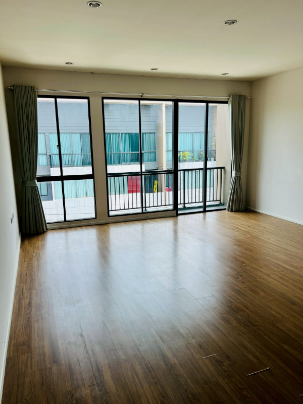 picture RENT Muang Klang Village, Wacharaphon - 44/99