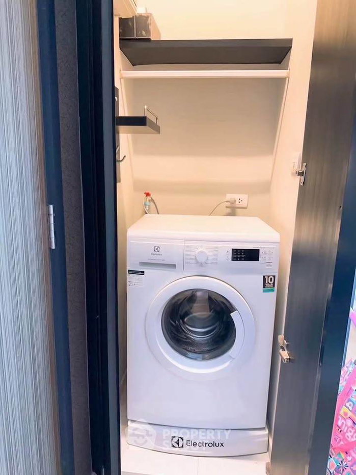 picture 2-BR 51 Sqm Condo At Rhythm Sukhumvit 44/1, 70m To BTS Phra Khanong (ID 2830754) - 14/15