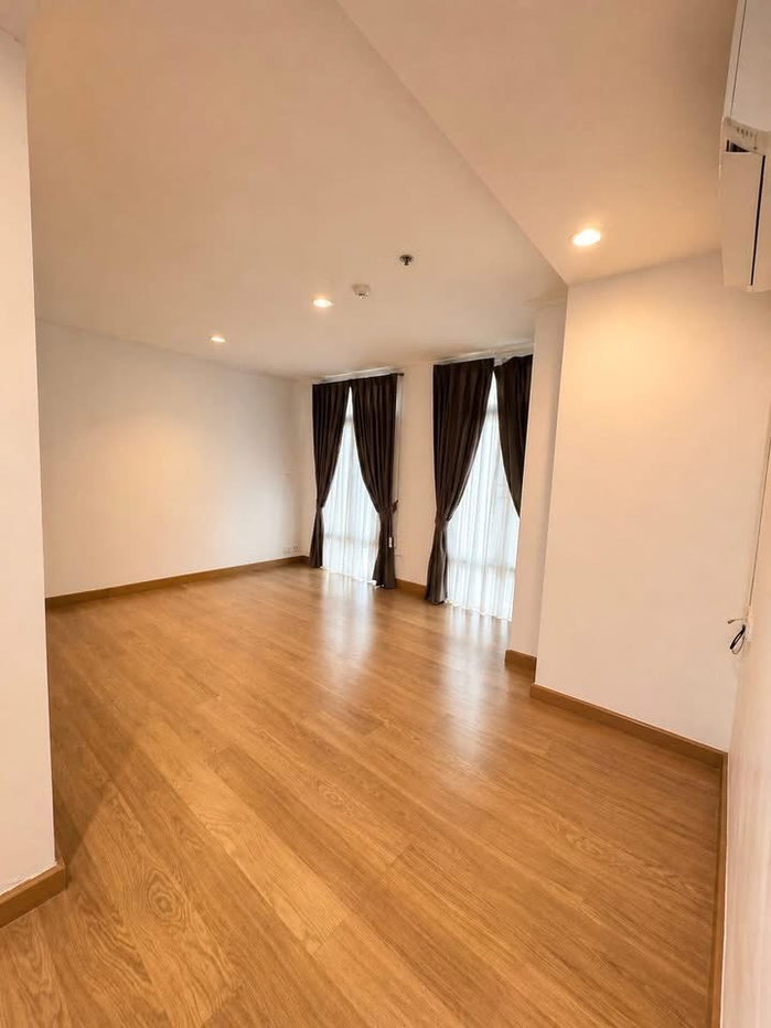 picture Wattana                     Suite  - 3/15
