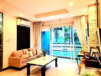 เช่าคอนโด BTS พระโขนง : คอนโด 2-ห้องนอน ที่ อเวนิว 61 คอนโดมิเนียม ใกล้ BTS ทองหล่อ (ID 2830678)