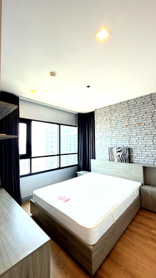 Condos for rent : P-126173 Luxury 1-Bed Condo For Rent, 3 mins to MRT Ladprao! @Chapter One Midtown 21K l Line Id: @easycondoplus l 099-229-6397
