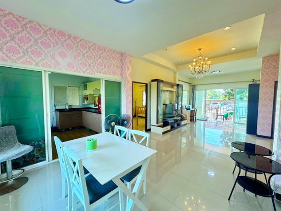 รูป เทียนทะเล 17-21 ใกล้ตลาดดีเทียนทะเล 200 ม. บางขุนเทียน 33 ตร.ว.130 ตร.ม. บ้านเดี่ยว รร.สวนกุหลาบ ธนบุรี 3.2 กม. 3 นอน 2 น้ำ - รูปที่ 2/8