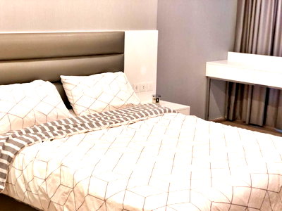 Condos for rent : Ideo Q Chula Samyan【𝐑𝐄𝐍𝐓】🔥A clean, minimalist room with beautiful light, bright and airy, perfect for a comfortable !🔥 Contact Line ID: @hacondo