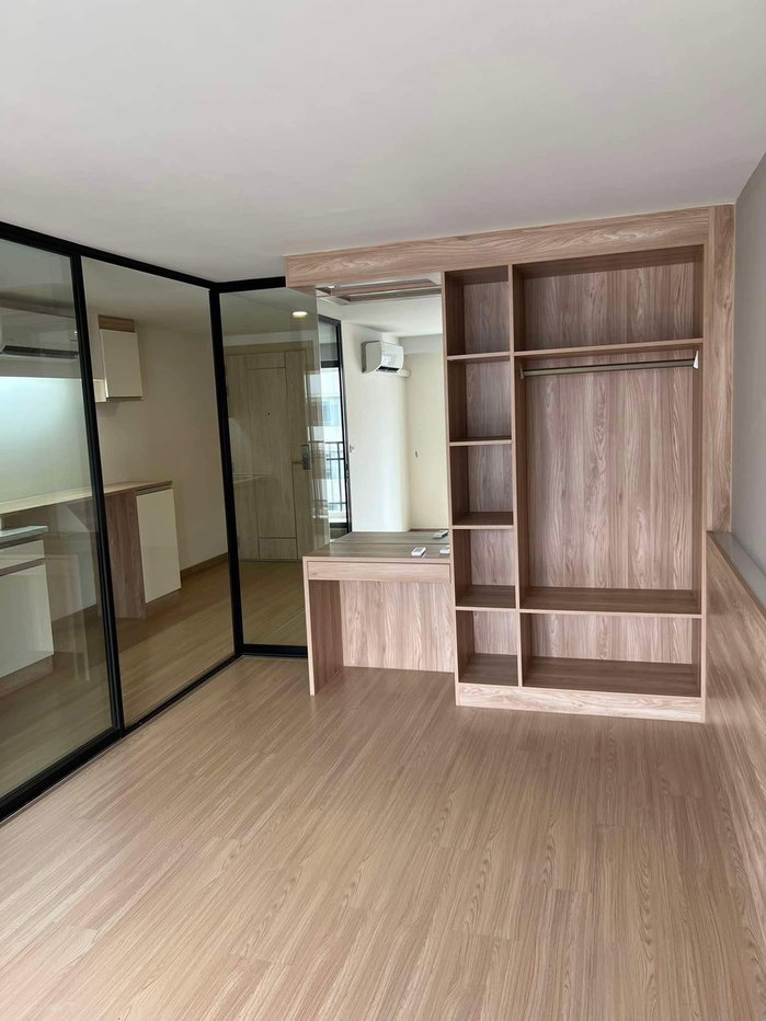 picture A033357 Level Condominium - 2/8