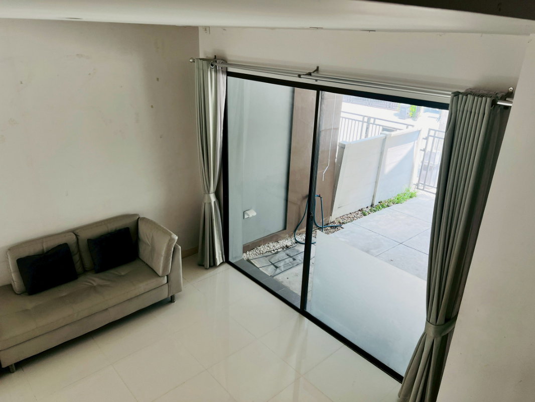 picture RENT Muang Klang Village, Wacharaphon - 14/99