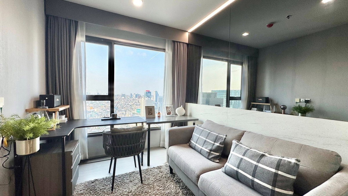 รูป Life Asoke Rama9 ห้อง 35 ตารางเมตร ชั้นสูง วิวสวย   - รูปที่ 4/9