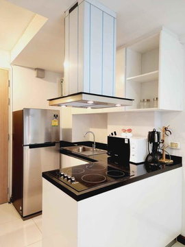 A031062 Le Cote Thonglor 8